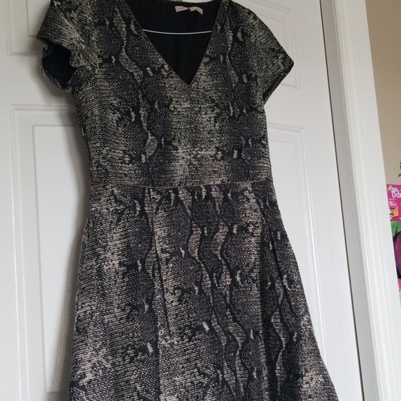 Dress - Picture 4 of 5